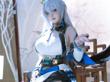 菌烨tako cos合集，她就是cosplay界的代名词！